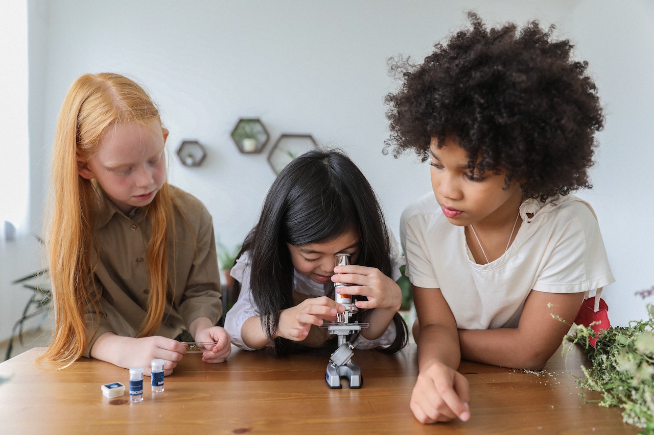 How to Encourage Young Women and Girls to Embrace STEM in School