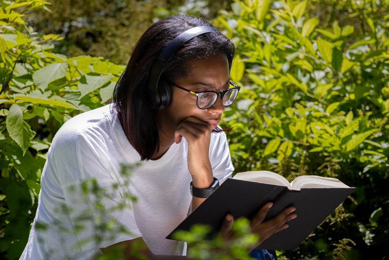 How to Encourage Summer Reading