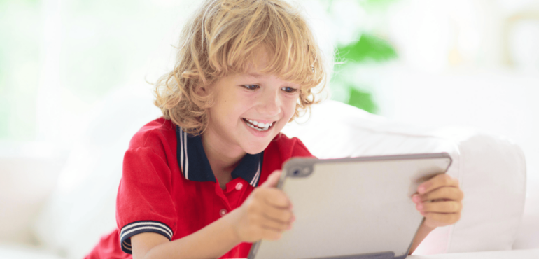 How to Manage Screen Time During Holiday Breaks